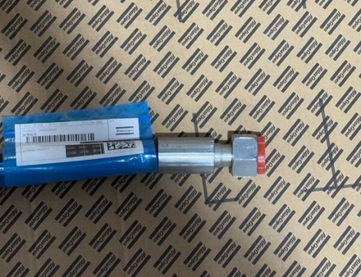 1092035834 Hose Assembly
