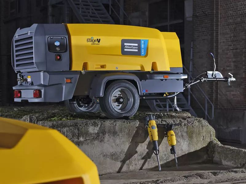 Portable air compressors for stone quarry operations